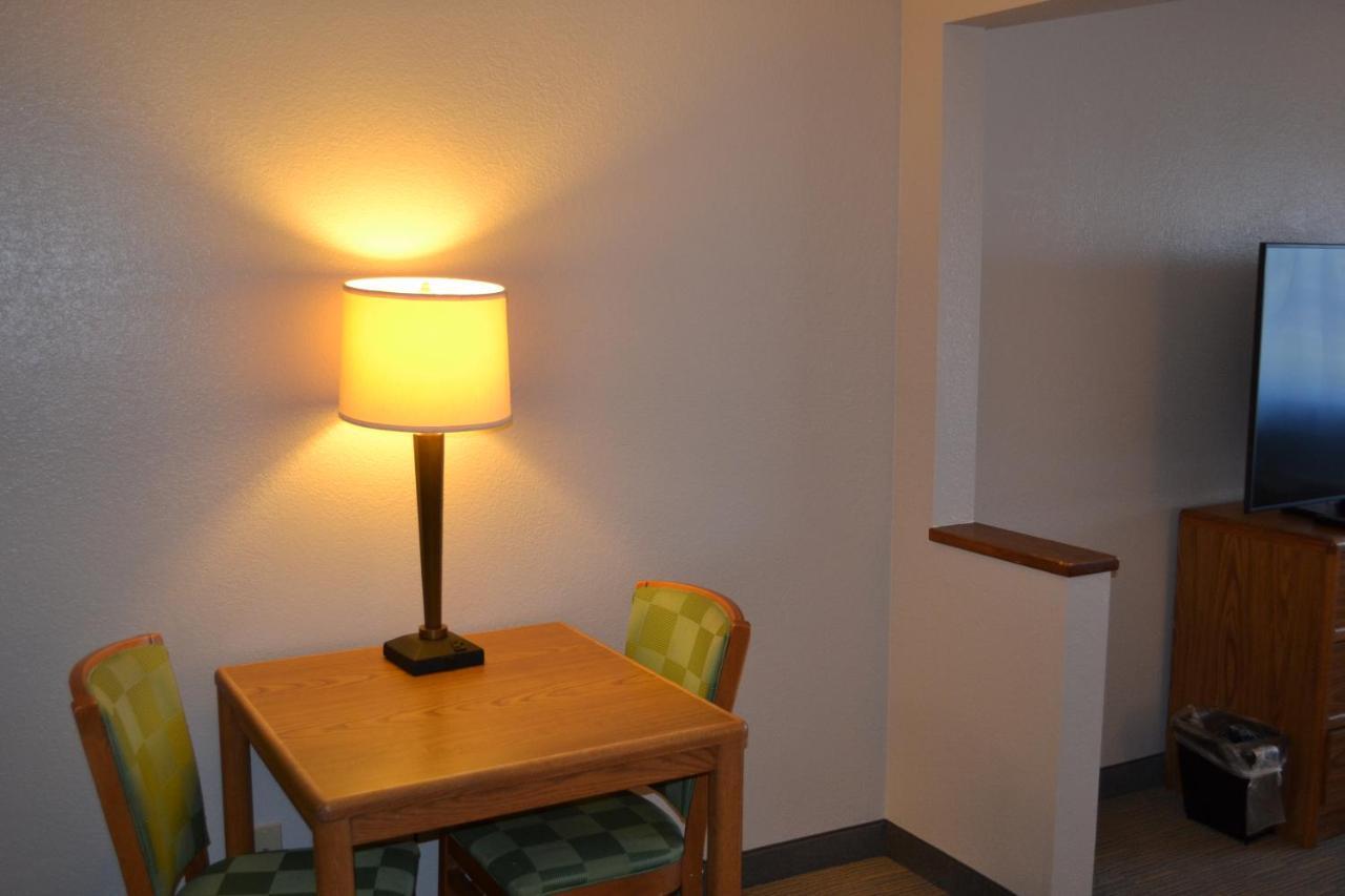Country Inn & Suites By Radisson, Fairview Heights, Il Zewnętrze zdjęcie